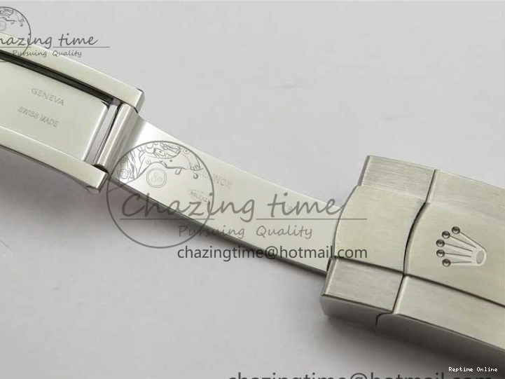 1103 Casual Oyster Perpetual 41mm 124300 EWF Best Edition Red Dial on SS Bracelet A 2856